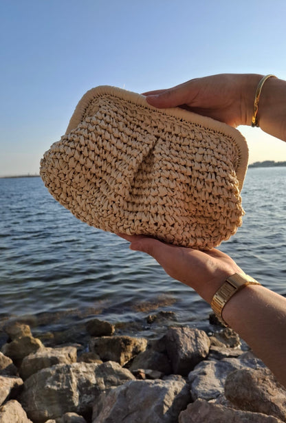 Sac pochette en paille