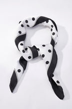 Foulard à pois